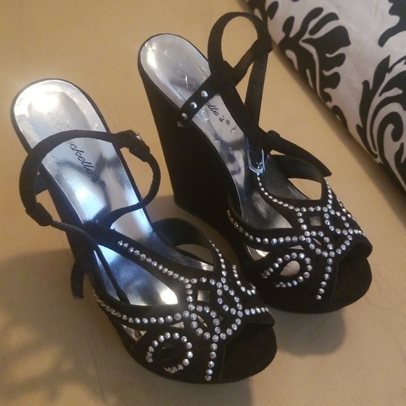 Breckelles Shoes - BLACK WEDGE SHOES 👠BUY 2 ITEMS, GET THESE FREE!👠